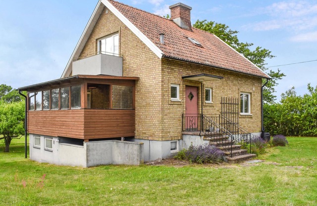 Large cottage with good facilities on the island of Öland.