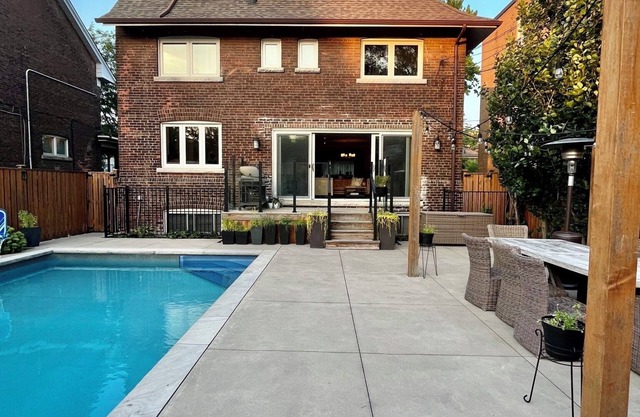 Large Family Home in High Park with Resort-like Backyard with Pool / Sauna