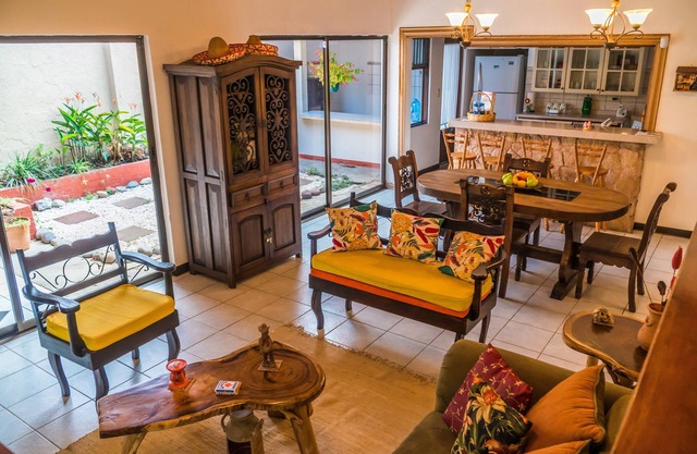 Descuento especial de San Valentín !Casa grande 4br, más segura/mejor ubicación para viajes