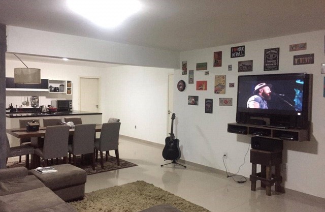 Gran casa con aire acondicionado !!! Acepta mascota !!!