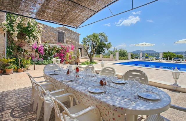 Amplia Casa con piscina privada, situado en el hermoso pueblo de Selva