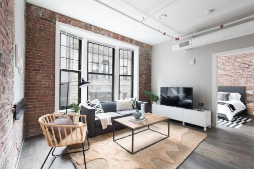 Large Loft Steps From Boston Common