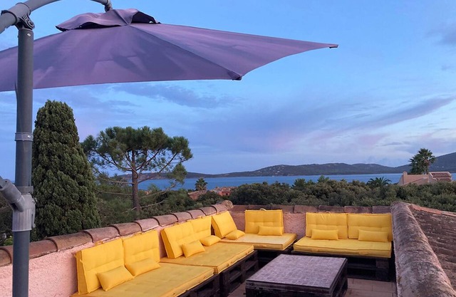 GRAN VILLA, SUR DE CÓRCEGA, ÁREA PRIVADA DE CALA ROSSA.