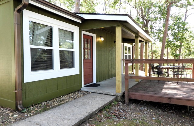 Largemouth Cabin