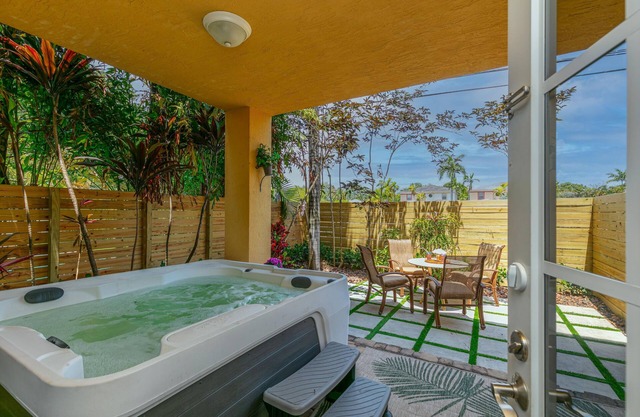 Las Olas Maison de Ville Near Fort Lauderdale Beach