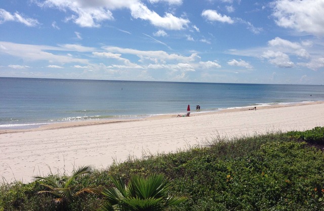 Lauderdale By The Sea frente a la playa Estudio con vista al mar