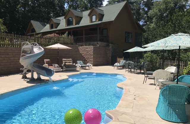 Lazy Bear Lodge: escapadas, WineTours, fiestas nupciales, reuniones, retiro corporativo