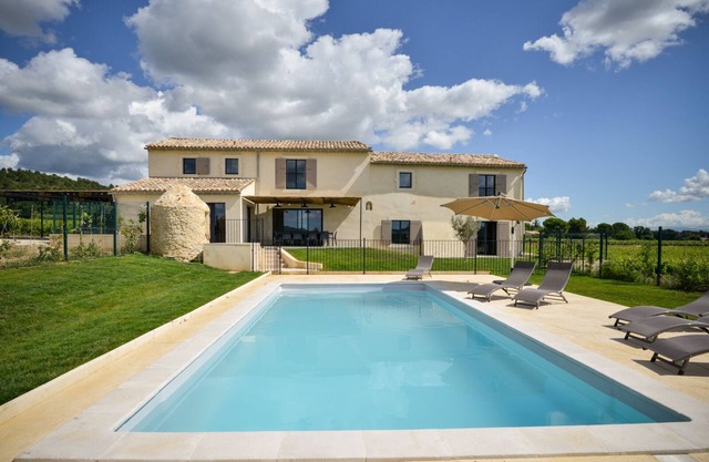 Construcción antigua, piscina privada, Provenza, Cévennes, a 30 km de Uzès y Aviñón