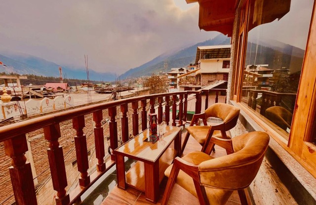 Le Green Resort, Mall Road Manali