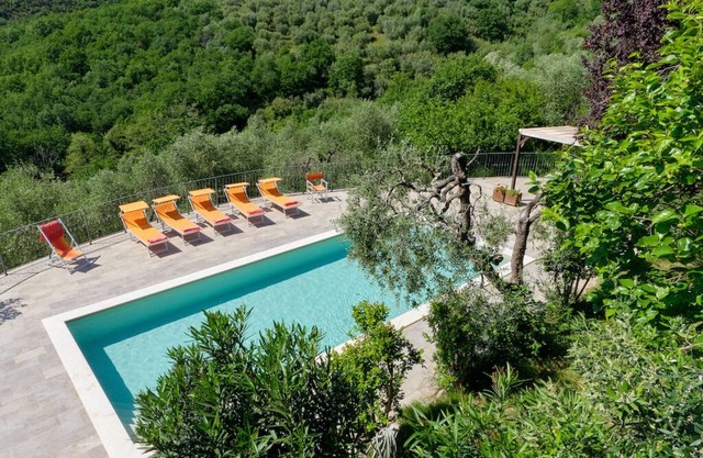 Le Maggioline Hilltop Country House con piscina en el corazón de la Toscana