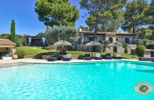 "Le petit paradis", charming property in the heart of an olive grove