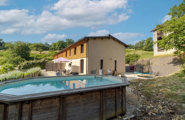 Le Séchoir – Casa Auténtica con Piscina Privada en Périgord Noir, Ideal para Familias o Grupos