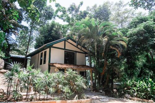 Leela Garden Resort