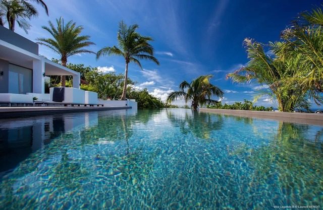 Lujosa villa de cinco dormitorios, decorada por el tema de las cinco marcas de lujo, Piscina climatizada de 14 pies de largo