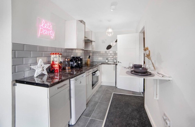 Leicester - Apartment - Sleeps 2 - 97ws