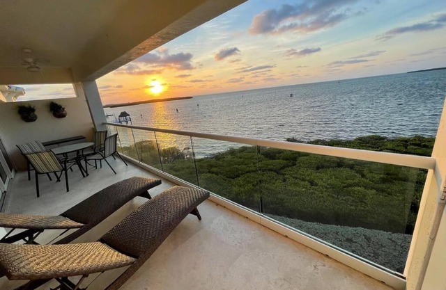 LICENSED Mgr - LUXURY VIP PENTHOUSE SUITE - OFFERS RESORTS BEST PANORAMIC OCEAN VIEWS!