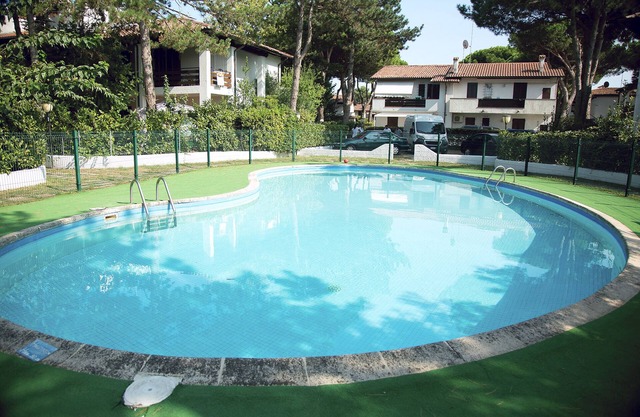 Lido di Spina, costa adriática, villa en residencia con piscina