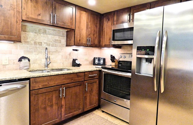 Lift Tickets Newly Remodeled Sleeps 8 Pool, Hot Tubs,fireplace, Private Deck