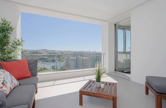 Liiiving in Puerto | Luxury River View Apartment I