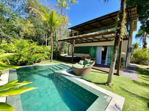 Linda Casa Duplex com Piscina Privativa em Angra