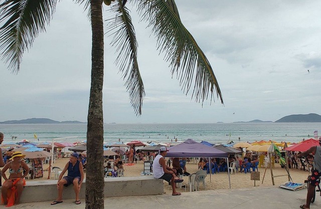 Lindo APT inteiro mt perto da praia Peró