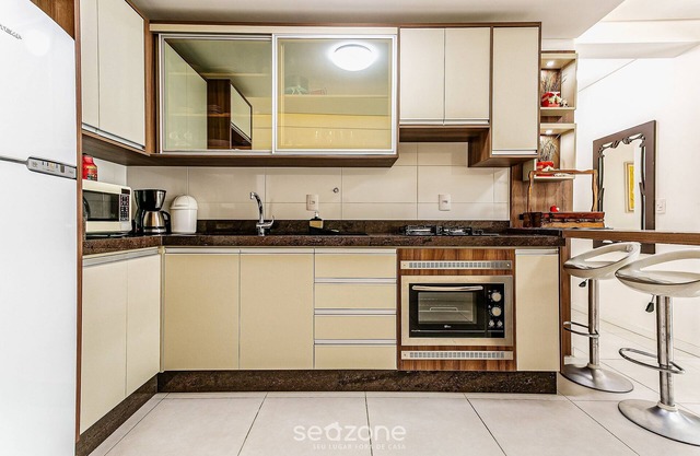 Lindo e Espacoso Apartamento nos Ingleses Sdo206
