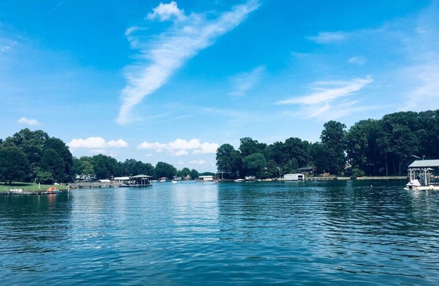 Fantastic Lake Norman Getaway