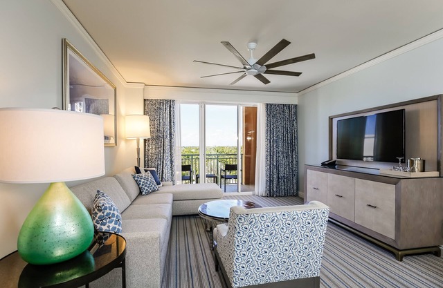 Ritz-Carlton Key Biscayne 5 Star Oceanfront Resort Suite de un dormitorio