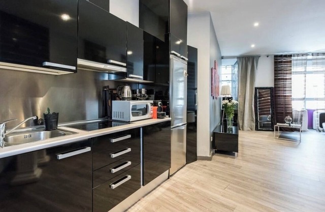 Loft en el centro de Madrid tranquilo;calefacción,desayuno gratuito y gimnasio