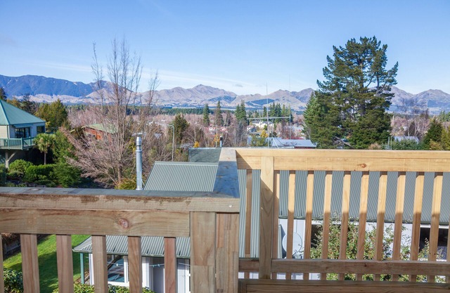 Lofty Quarters - Casa de vacaciones Hanmer Springs
