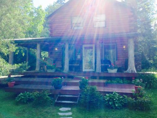 Log Cabin Adirondack Lodge on State Trail System