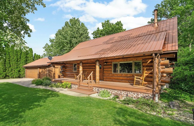 Log Cabin Escape+King Beds+Hot Tub+Sauna +River Views