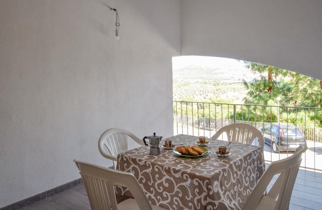 Alojamiento de 1 habitaciones en Stalettì