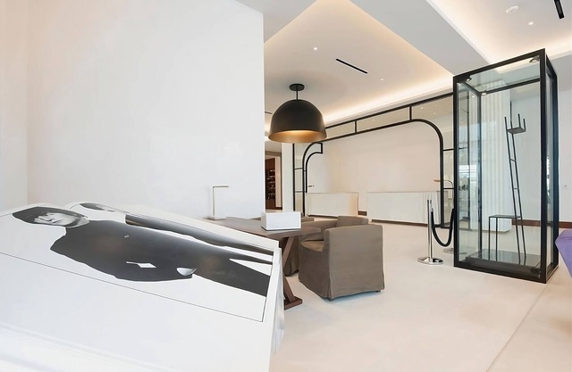 Look No More! 3 Elegant Units w/ Outdoor Pool, Free Parking, Airport Shuttle