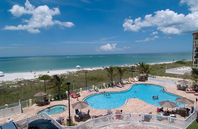 Look No More! 3 Units w/ Full Kitchens, Free Parking, Onsite Pool, Beach Access