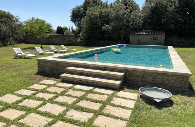 "LOU MAS TORTARELA" EN EL CORAZÓN DE LA GARRIGUE, EN UZES, CASA DE PIEDRA 75m2
