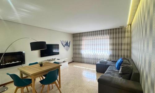 Lourença Stays - Vila Beach Apartment