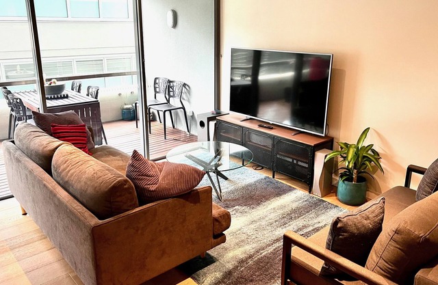 Lovely 1 bedroom apartment in Crows Nest