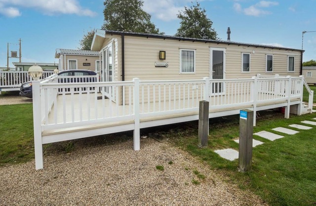 Caravana de lujo en Scratby, Norfolk durmiendo 8 invitados ref 19015SD