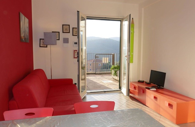 Bonito apartamento para 4 personas con piscina, WIFI, A/C, TV y balcón