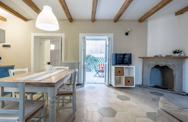Acogedor apartamento para 4 personas con WIFI, TV, terraza, mascotas permitida y aparcamiento