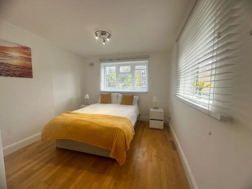 Lovely Apartment Great Location!