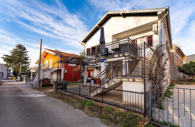 Precioso apartamento en Gornji Karin