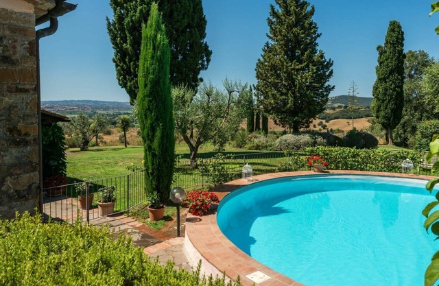 Bonito apartamento en villa con A/C, piscina, WIFI, patio, vista panorámica, aparcamiento