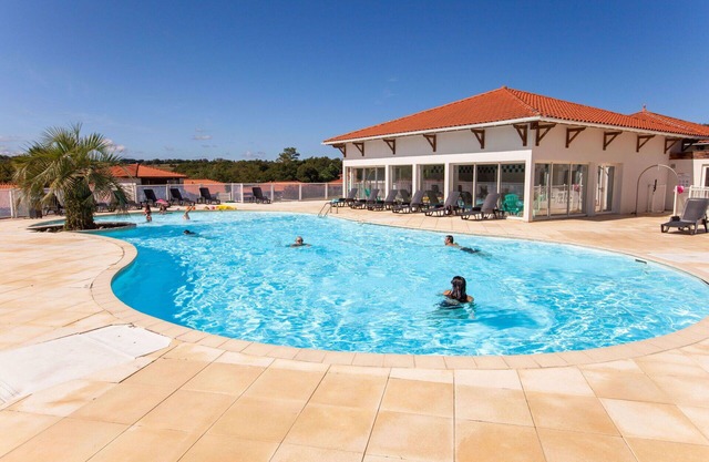 Apartamento con piscina, internet, TV, terraza, mascotas permitida, vista panorámica, aparcamiento