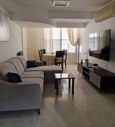 Lovely Apt Close to Beach