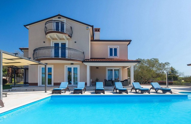 Preciosa casa en Rovinj con sauna