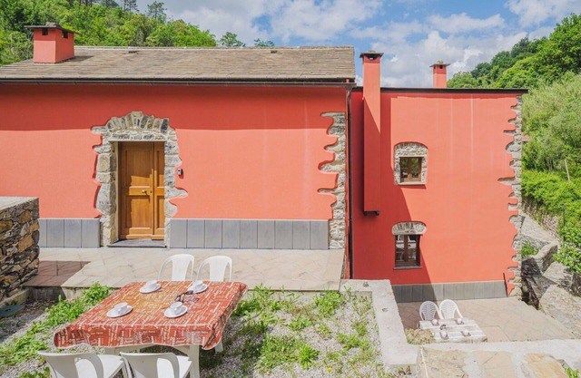 Hermoso apartamento para 4 personas con WIFI, TV, patio y aparcamiento
