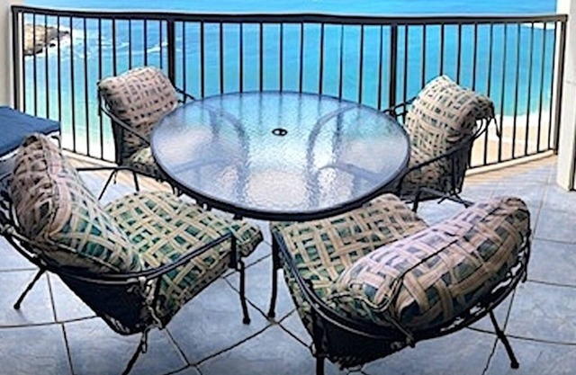 ALQUILER DE VACACIONES LEGALES: MUY POCOS EN OAHU CONDOMINIO EN LA PLAYA PKG / WiFI GRATIS