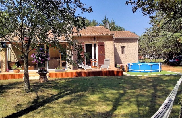 Casa unifamiliar, Luberon, 750 € / semana, jardín arbolado 1500m2 en monte bajo Provenza